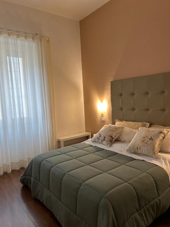 Bed and Breakfast Tiziana'S House Салерно Экстерьер фото